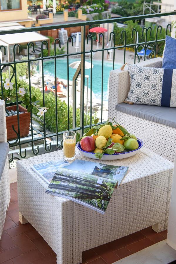Les Suites Des Tout Le Monde ソレント エクステリア 写真